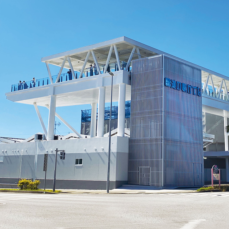 【オフィシャルサイト】道の駅かでな(沖縄県嘉手納町)